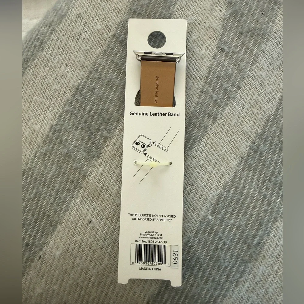 NWT Apple Watch Band Leather Fits 42mm and 44mm